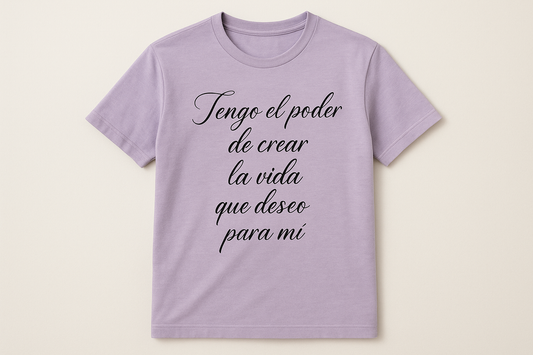 Camisa Lavanda Pastel con Letra Negra
