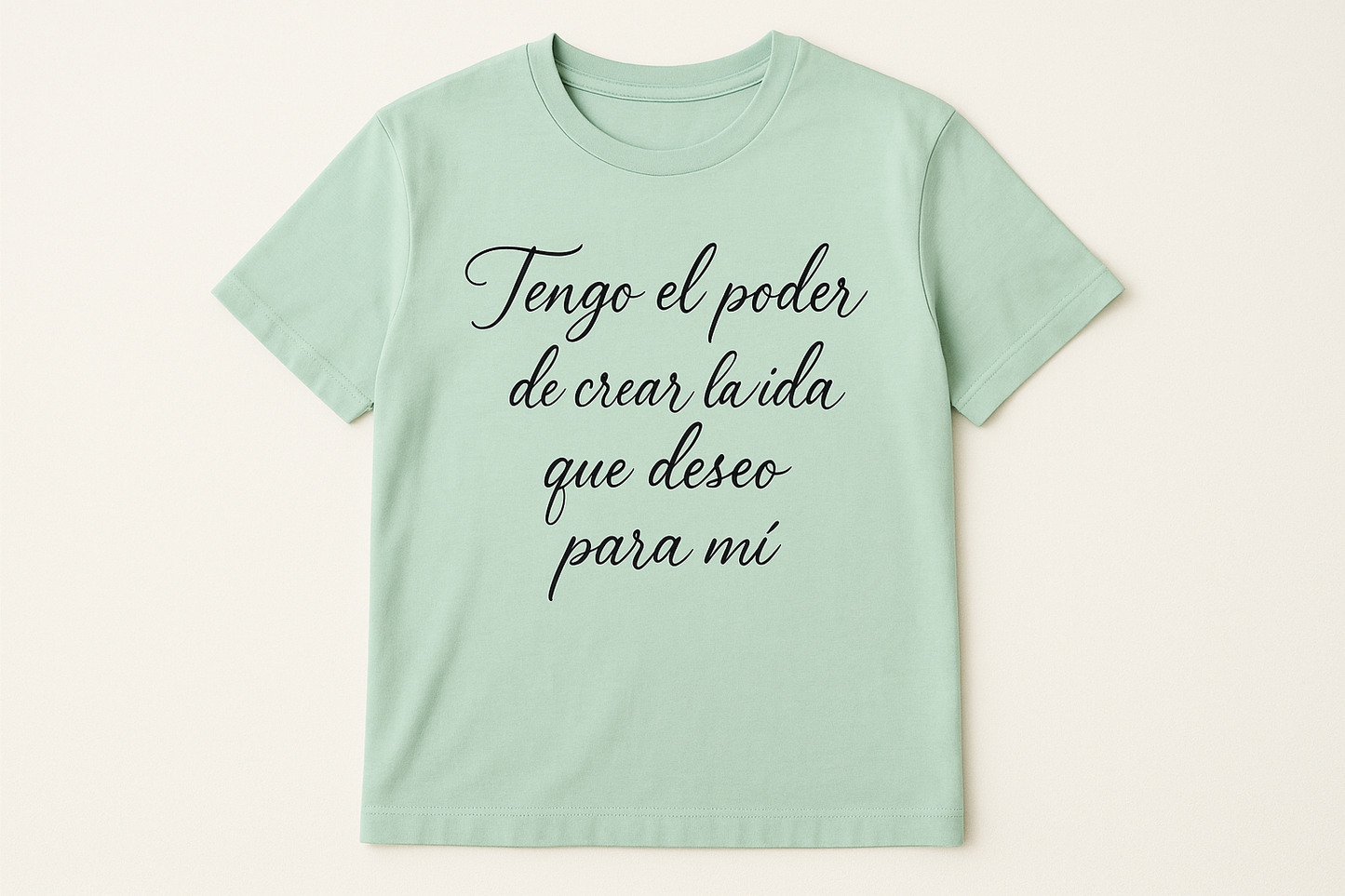 Camisa Menta Pastel con Letra Negra